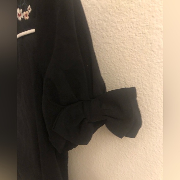 Maggie Sweet Bow Button Down - Picture 4 of 4